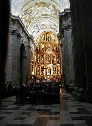 Basilica-El-Escorial (01).jpg