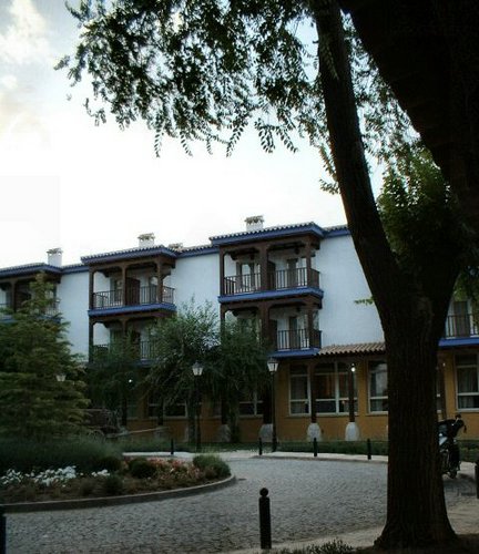 Parador_Manzanares_1.jpg