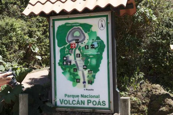 Volcan-Poas (00).jpg