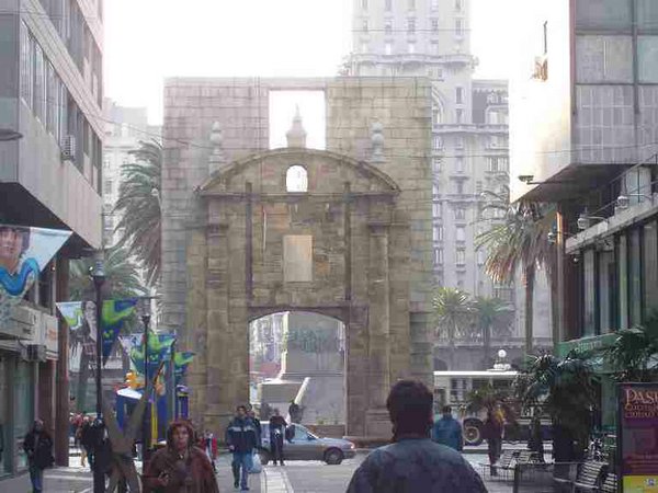 Puerta-de-la ciudadela.jpg