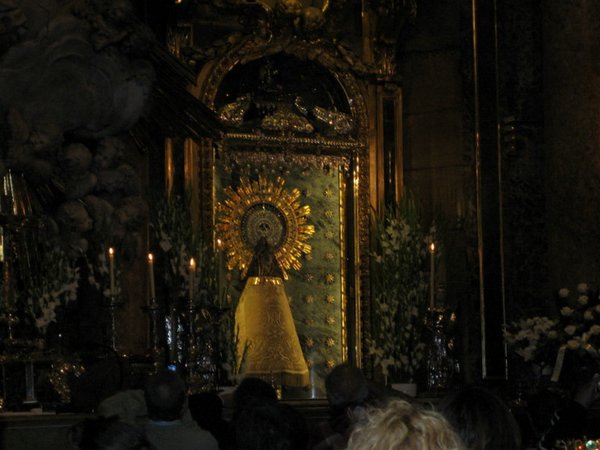 Ofrenda-Flores-Virgen-del-Pilar (21).JPG