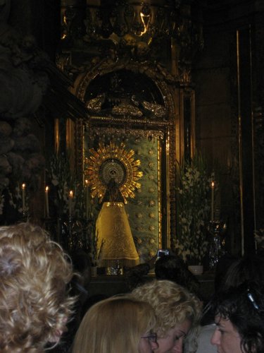 Ofrenda-Flores-Virgen-del-Pilar (22).JPG