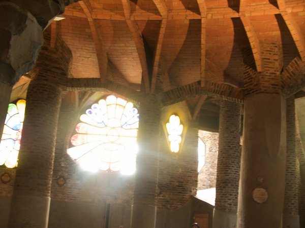 Cripta-Guell-Interior (12).jpg