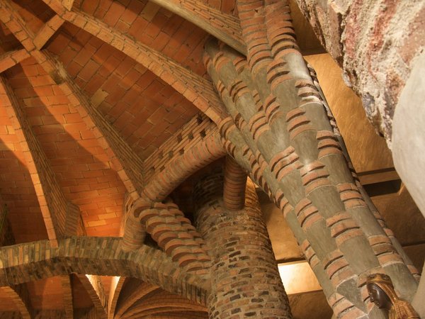 Cripta-Guell-Interior (27).jpg