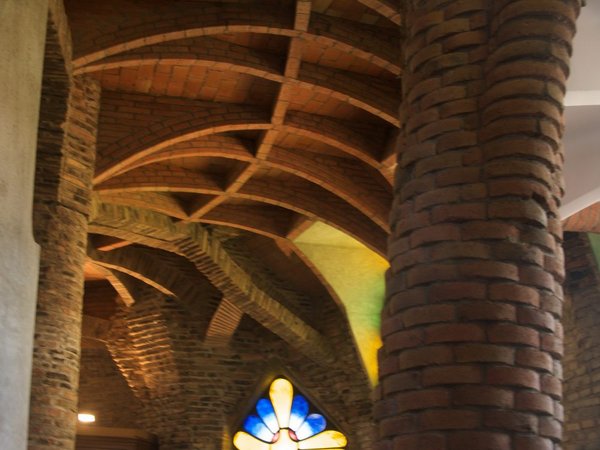 Cripta-Guell-Interior (37).jpg