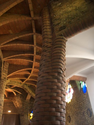 Cripta-Guell-Interior (38).jpg