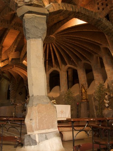 Cripta-Guell-Interior (40).jpg