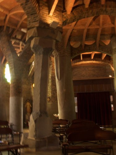 Cripta-Guell-Interior (42).jpg