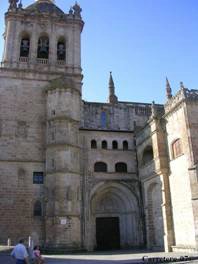 Catedral-de-Coria (00).jpg