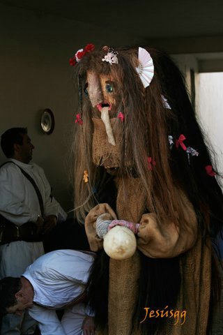 Carnaval-Llamas-de-la-Ribera (04).jpg