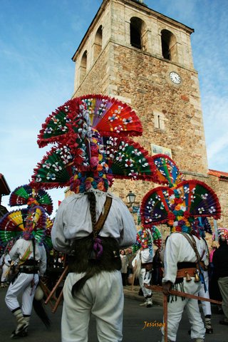 Carnaval-Llamas-de-la-Ribera (25).jpg