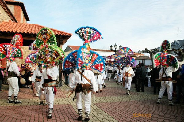 Carnaval-Llamas-de-la-Ribera (26).jpg