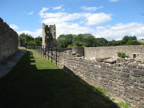 Farleigh-Hungerford-Castle 001 (27).jpg