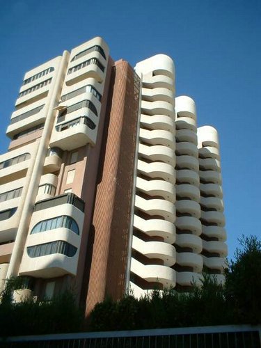 edificio_vista-Lateral_trasera.jpg