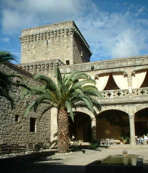 PARADOR nacional de jarandilla de la vera