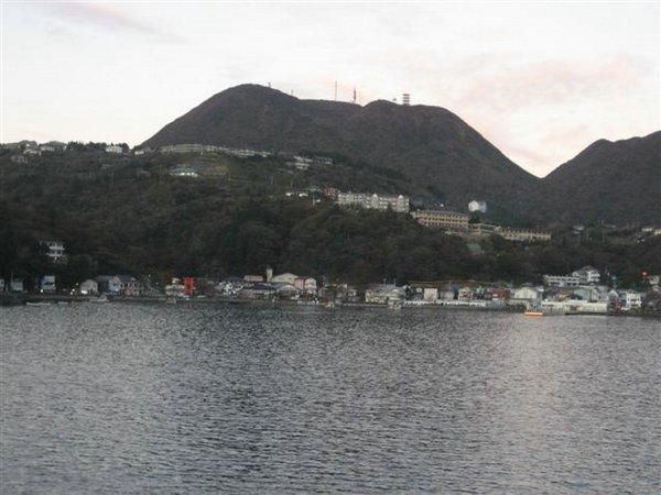 Lake-Ashi (00).jpg