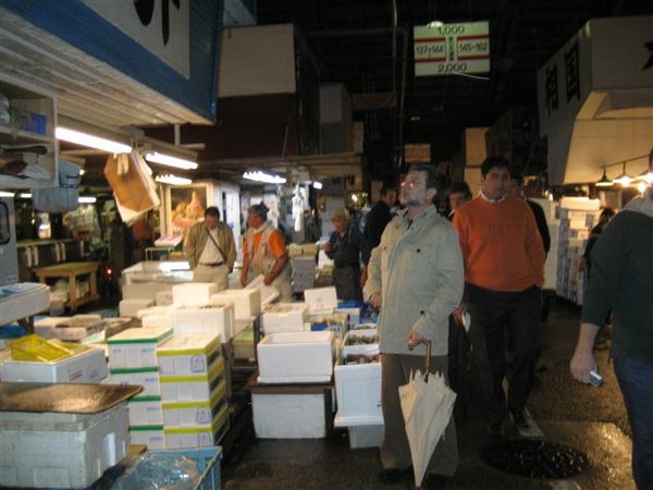 Tsukiji-Fish-Market (02).jpg