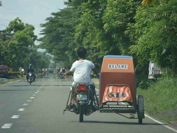 Jeepneys-Triciclos (01).jpg