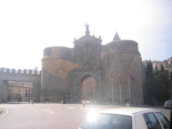 Puerta-Bisagra.JPG