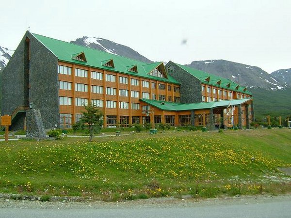 Hotel-del-glaciar(03).jpg