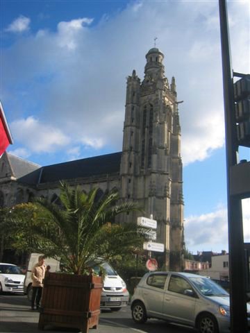 catedral-Compiegnes.jpg