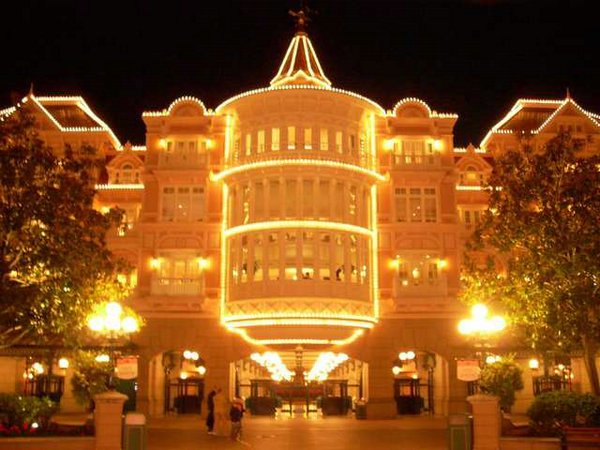 Disneyland-Hotel (10).jpg
