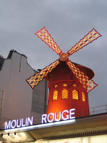 Moulin-Rouge-Paris (06).jpg