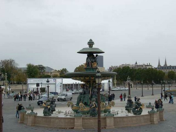 Plaza-de-la-Concordia (09).jpg