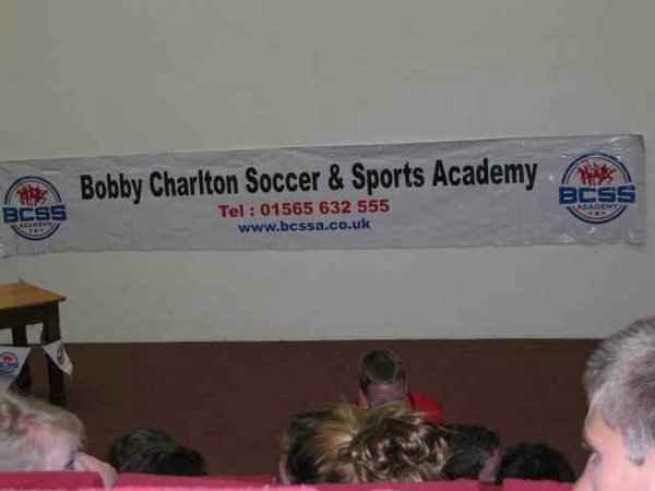 bobby-charlton-academy-futbol (00).jpg