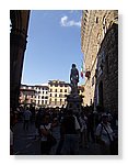 Estatuas-Plaza-de-la-Senoria (02).JPG