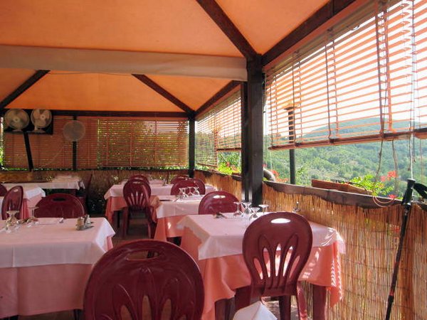 Restaurante-Taverna-del-Guerrino (08).JPG