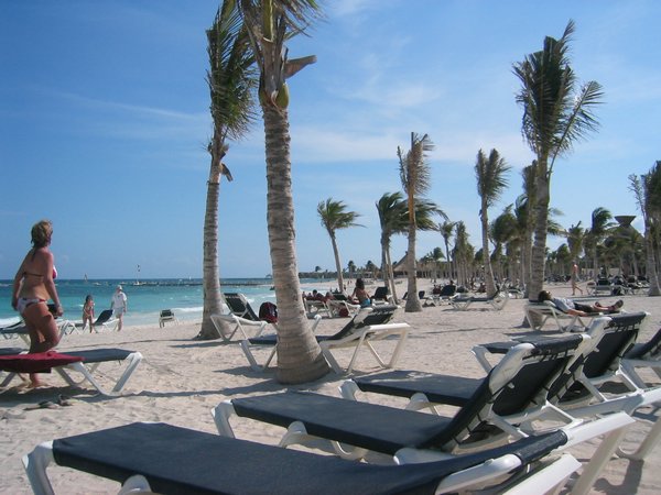 Playa Hotel Barcelo (00).jpg